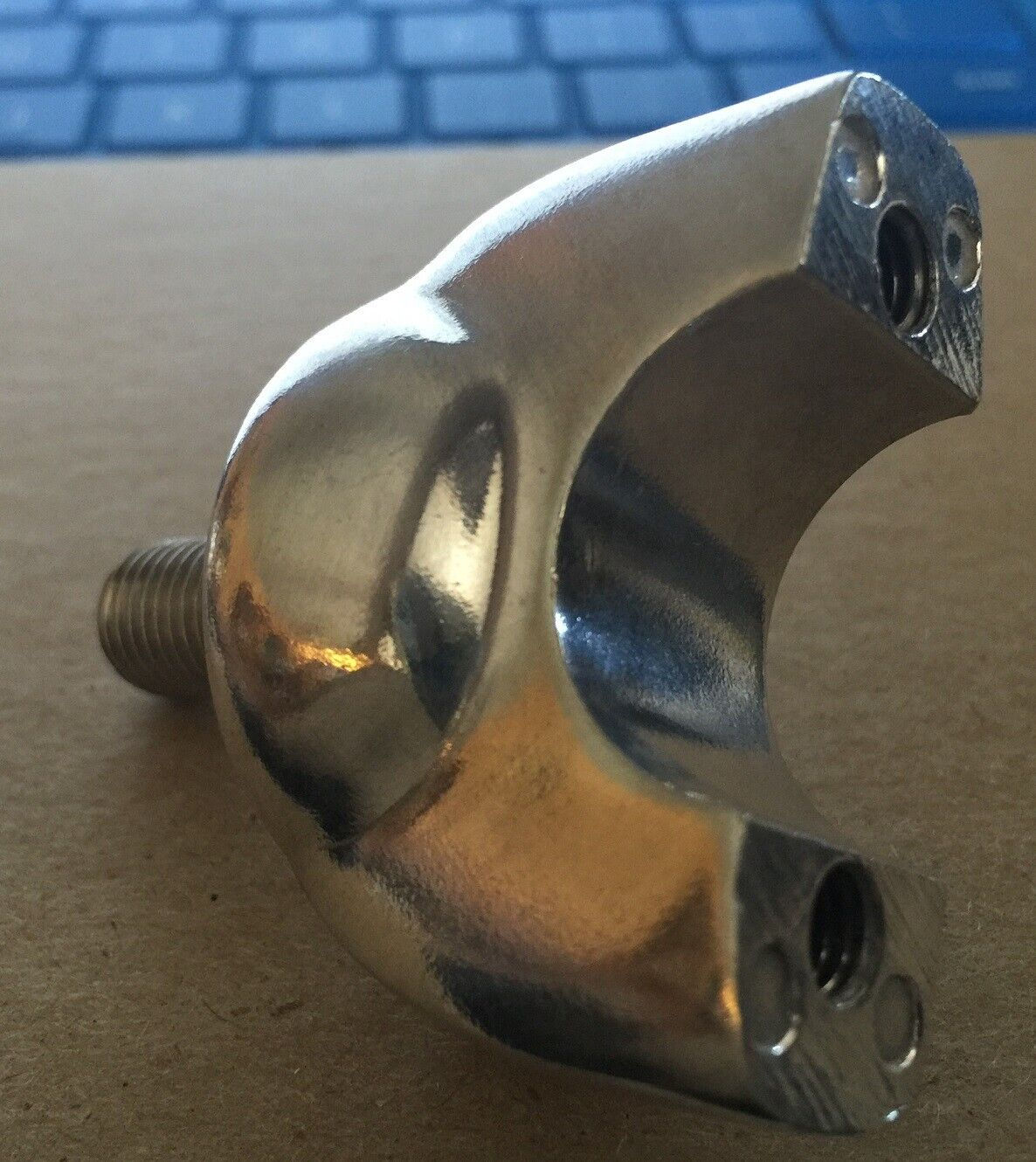 1EA NEW HOLDER LOWER HANDLE BAR ALL S90 'S REF 53132-124-000 (325A)