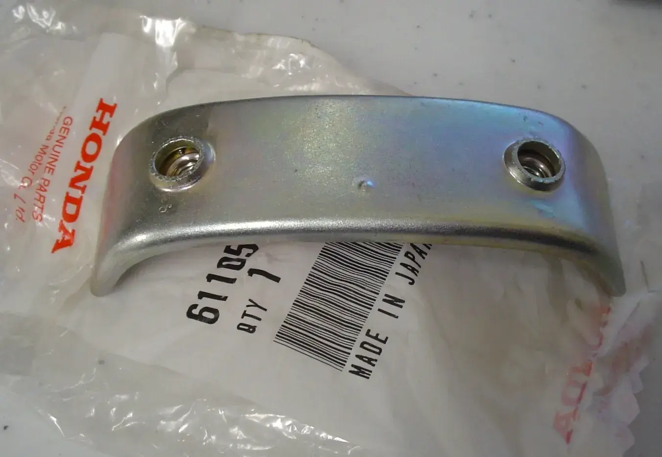 *1EA OEM HONDA PLATE MUD FLAP CT110 61105-128-000 (34H)