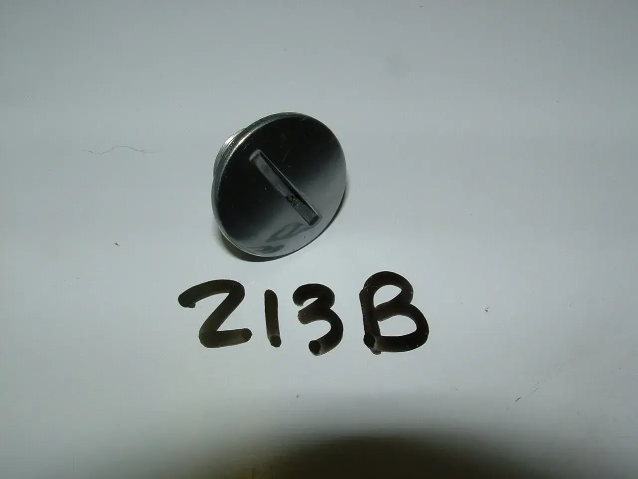 *1EA OEM CAP TIMING INSPECTION HOLE LEFT CASE CT110'S 1980 TO 86 OTHERS (213B)