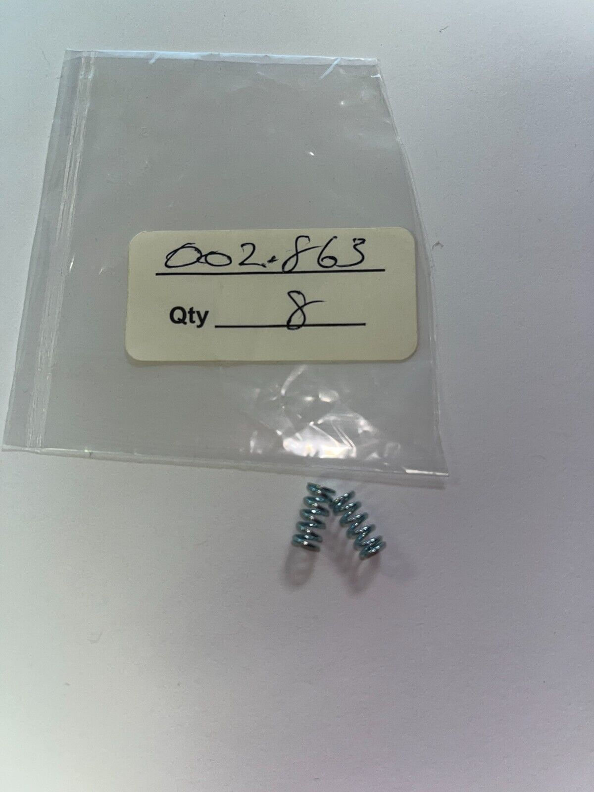 1EA NEW THROTTLE SCREW SPRING TM24 MIKUNI (207M/ 002-863 )