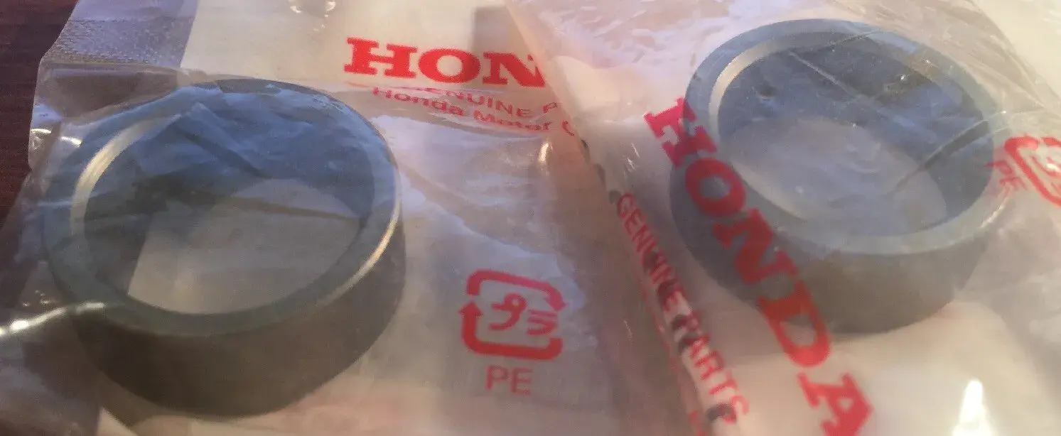 *OEM HONDA 1EA COLLOR 3RD GEAR 3 SPEED 50CC 70CC 23911-041-020 (322K)