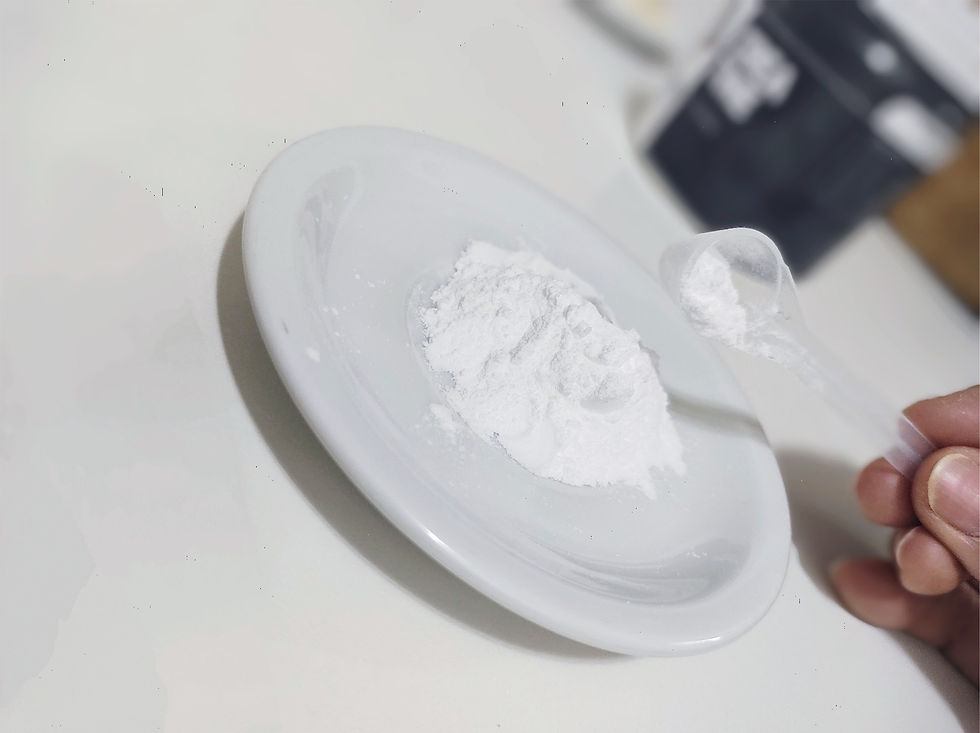 creatina em pratinho e scoop