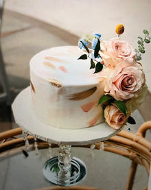 gold flecks-sugar flowers- cutting cake-elopement cake-popup wedding-newlywed cakebest bakery-custom bakery-san diego bakery-bakery near me-wedding cake