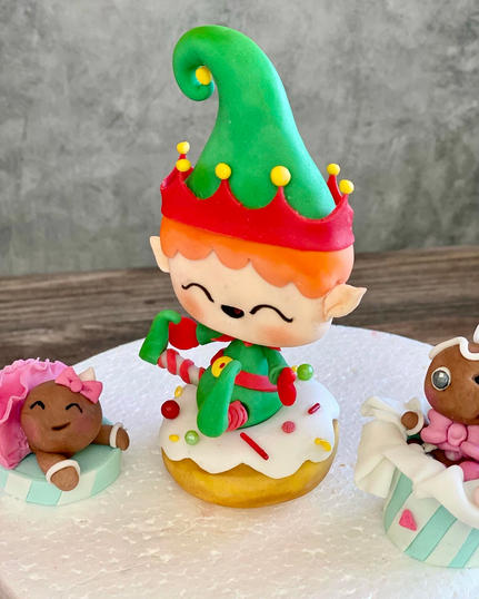 holiday cake-birthday-girl birthday party-elf cake-cake-best bakery, bakery near me, San Diego bakery, custom cake-party-cake-christmas cake-cake topper