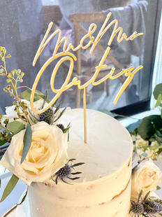 cutting cake-wedding cake-elopement cake-popup cake-micro wedding cake-san Diego bakery-custom bakery-bakery near me