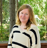 Julie Whitlow.jpg