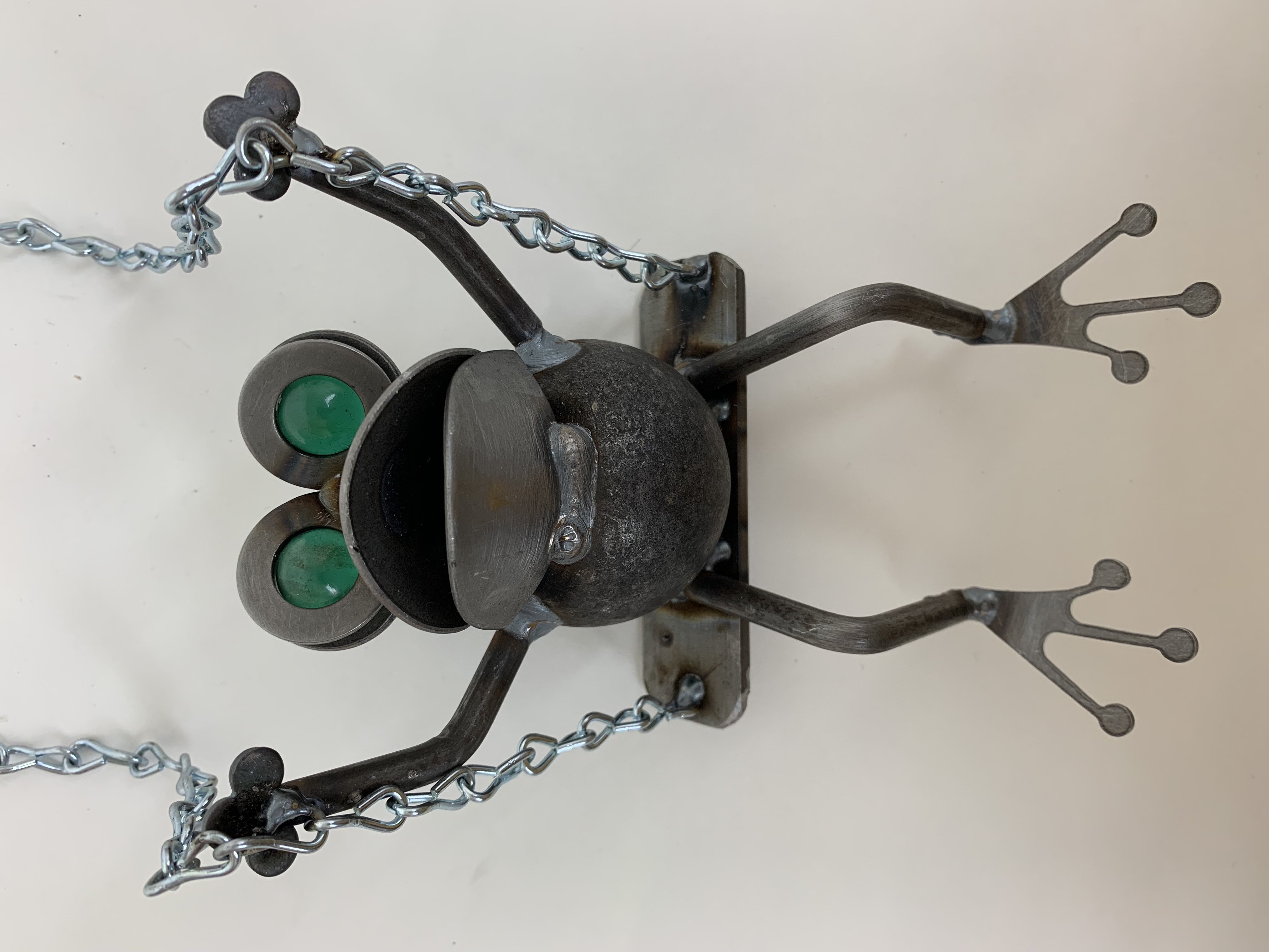 Swinging Frog