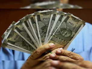 जिंदगी भर रहते हैं ये पांच लोग परेशान... इनके पास कभी नहीं ठहरता पैसा