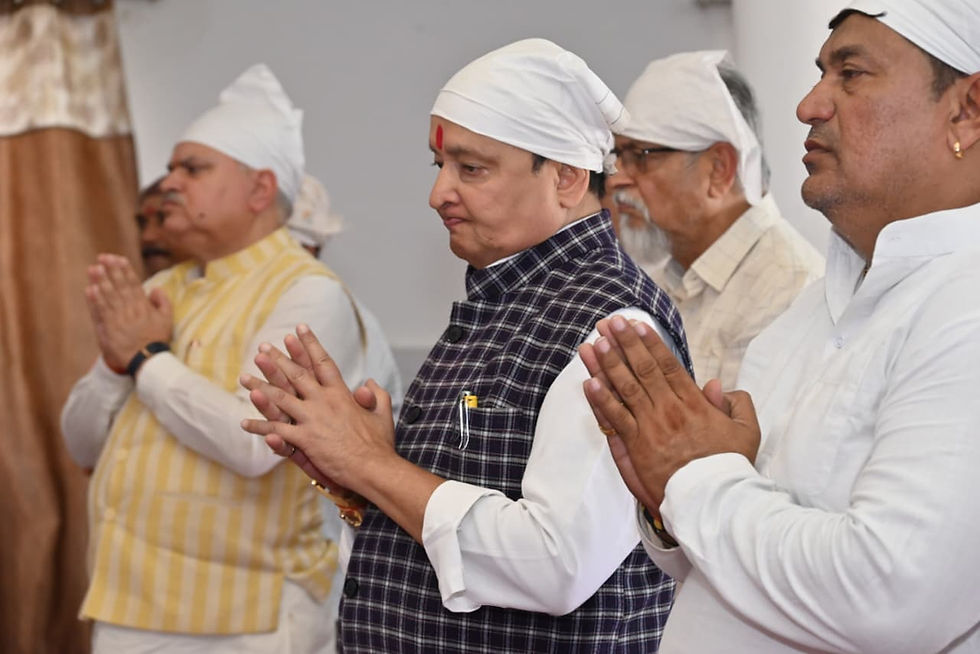 बसना के गढ़फूलझर स्थित ऐतिहासिक गुरुद्वारा नानक सागर साहिब पहुंचे विधायक डॉ. संपत अग्रवाल और भाजपा महामंत्री अजय जामवाल.....