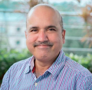 मधुर मुस्कान से हर मर्ज का इलाज करने वाले ईएनटी सर्जन डॉ राकेश गुप्ता को जन्म दिन की बहुत बहुत बधाई....