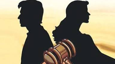 बिलासपुर : दूसरी शादी की जिद और तलाक से इनकार पर शिक्षक पति की पत्नी व सास ने की पिटाई, मामला दर्ज...