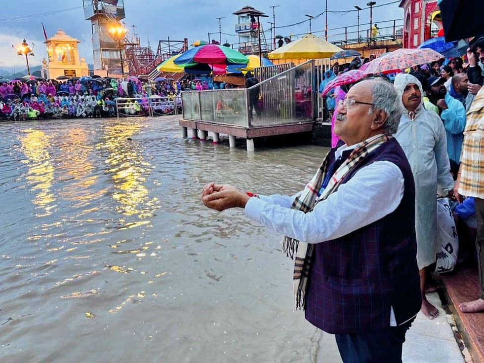 उत्तराखंड दौरे पर रायपुर सांसद बृजमोहन अग्रवाल, हरिद्वार में की मां गंगा की महाआरती...