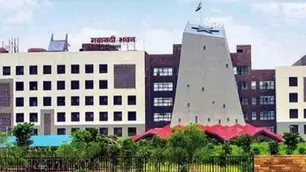 सेवानिवृत्त जिला न्यायाधीश श्रीनारायण सिंह को मिली नई जिम्मेदारी....
