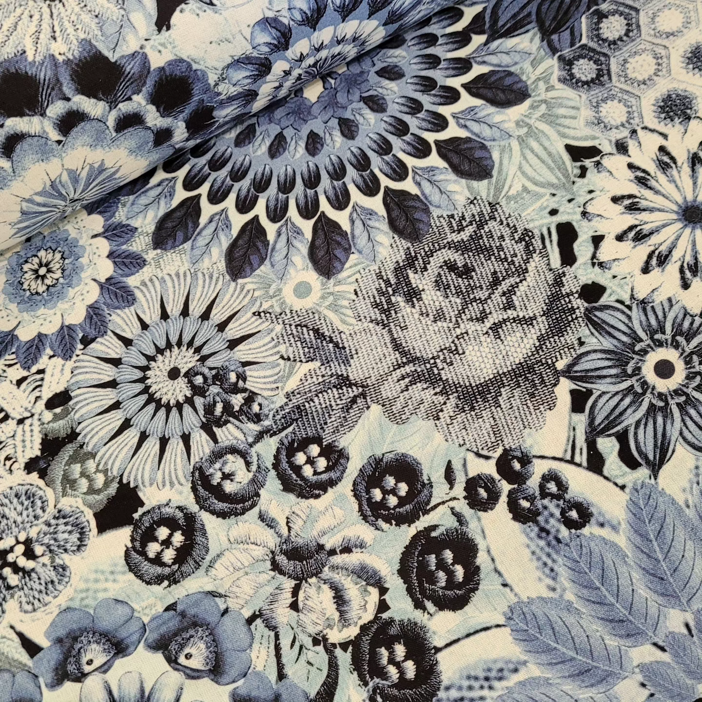 Floral Crochet wide back 