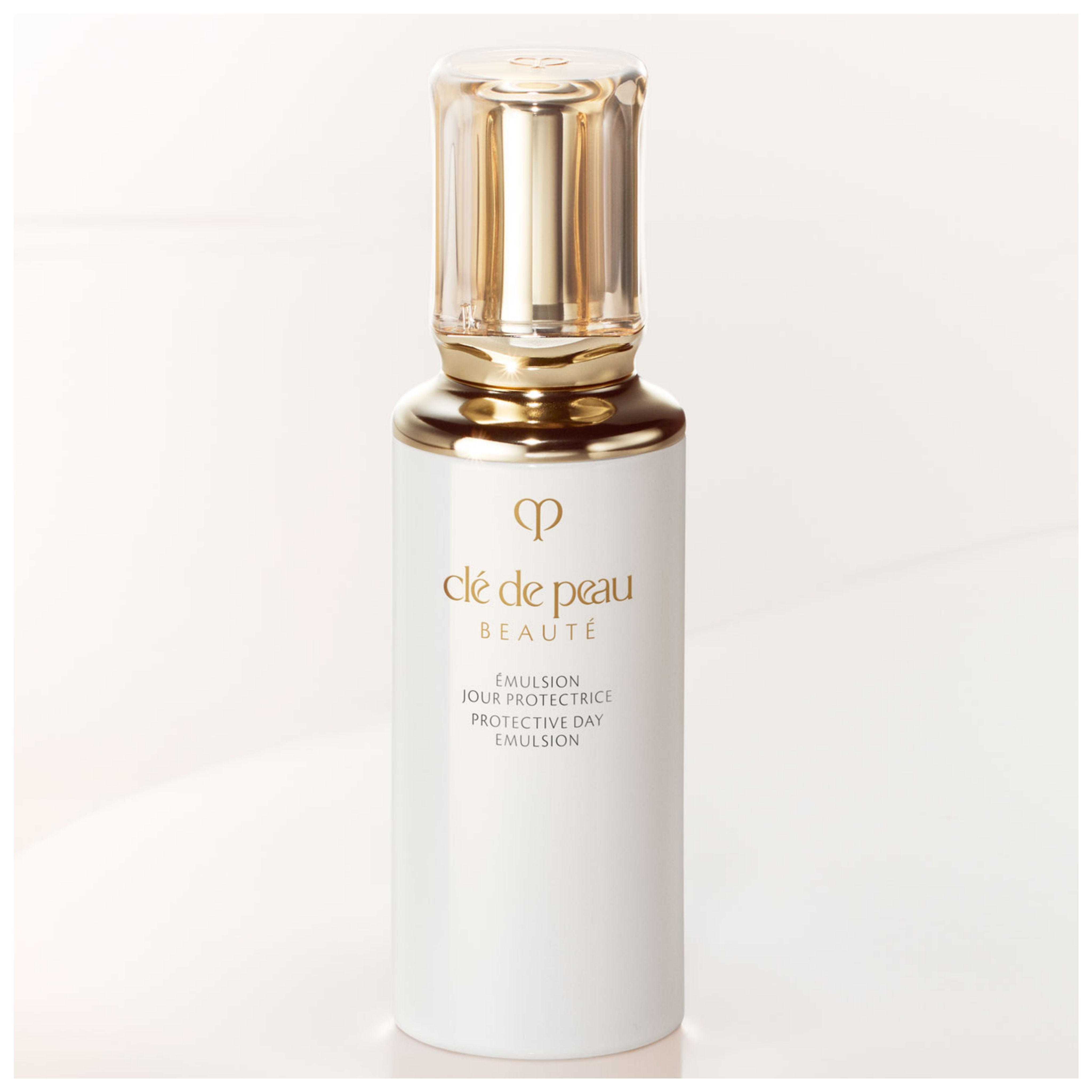 Cle de Peau Beaute Protective Day Emulsion Захисна денна емульсія SPF25PA+++ 
