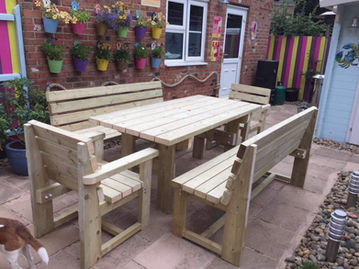 What is the Best Garden Furniture for Summer 2022; U-Wood Bespoke Wood Designs