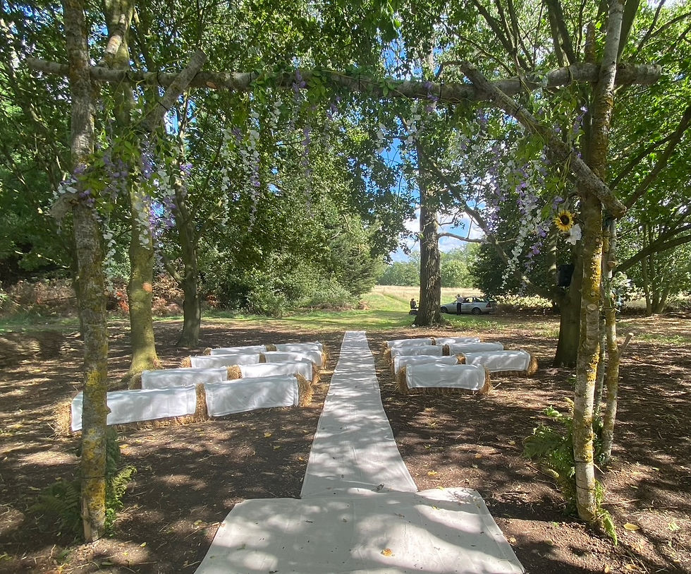 woodland wedding with Beverley Anne Celebrant Cambridgeshire