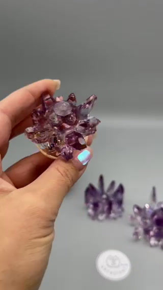 Миниатюра: 44061 Small shiny crystal cluster silicone mold