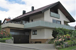 Edelstahl-Balkongeländer - Trespa (Kopie).jpg