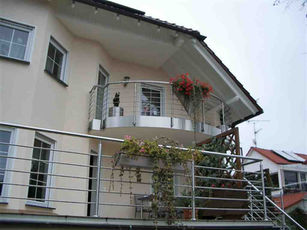 Edelstahl-Balkongeländer - waagerechte Stäbe (5) (Kopie).JPG