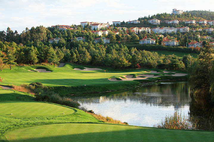 縮圖：中國雲南昆明(春城+鄉村)高爾夫五天四夜四場球(預約訂金)