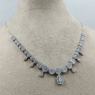 Ladies' Silver Chains: Latest Fashion Trends