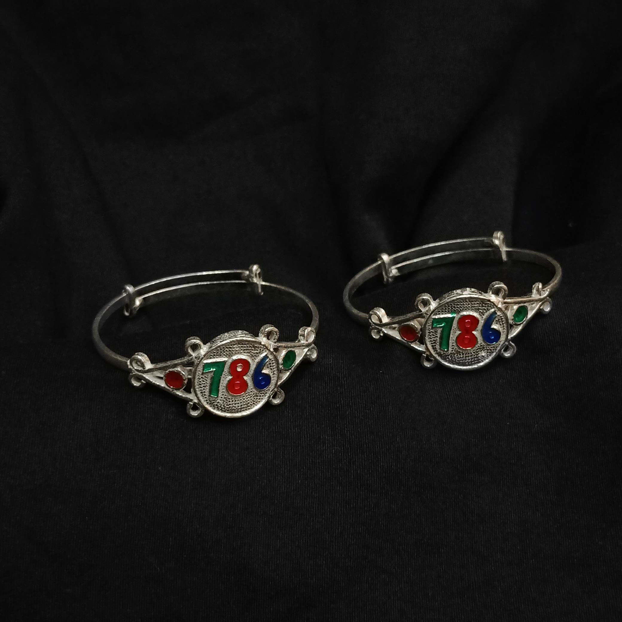 786 Childen Muslim Silver Kada
1/4