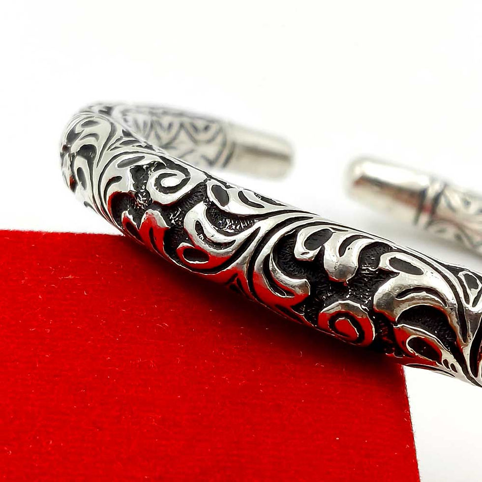 Thumbnail: Antique Light Weight Pure Silver Chitai Kada design for women & men 40 gm