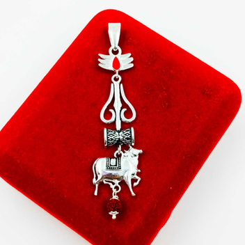 Legandary Mahesh Babu Varanasi Movie Trishul Pendant Design for men & women