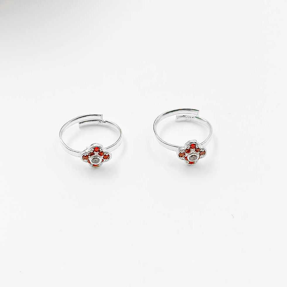 Rombus Patten Red Stone Fancy Women Toe Ring Silver Bichiya, Shubh Jewellers