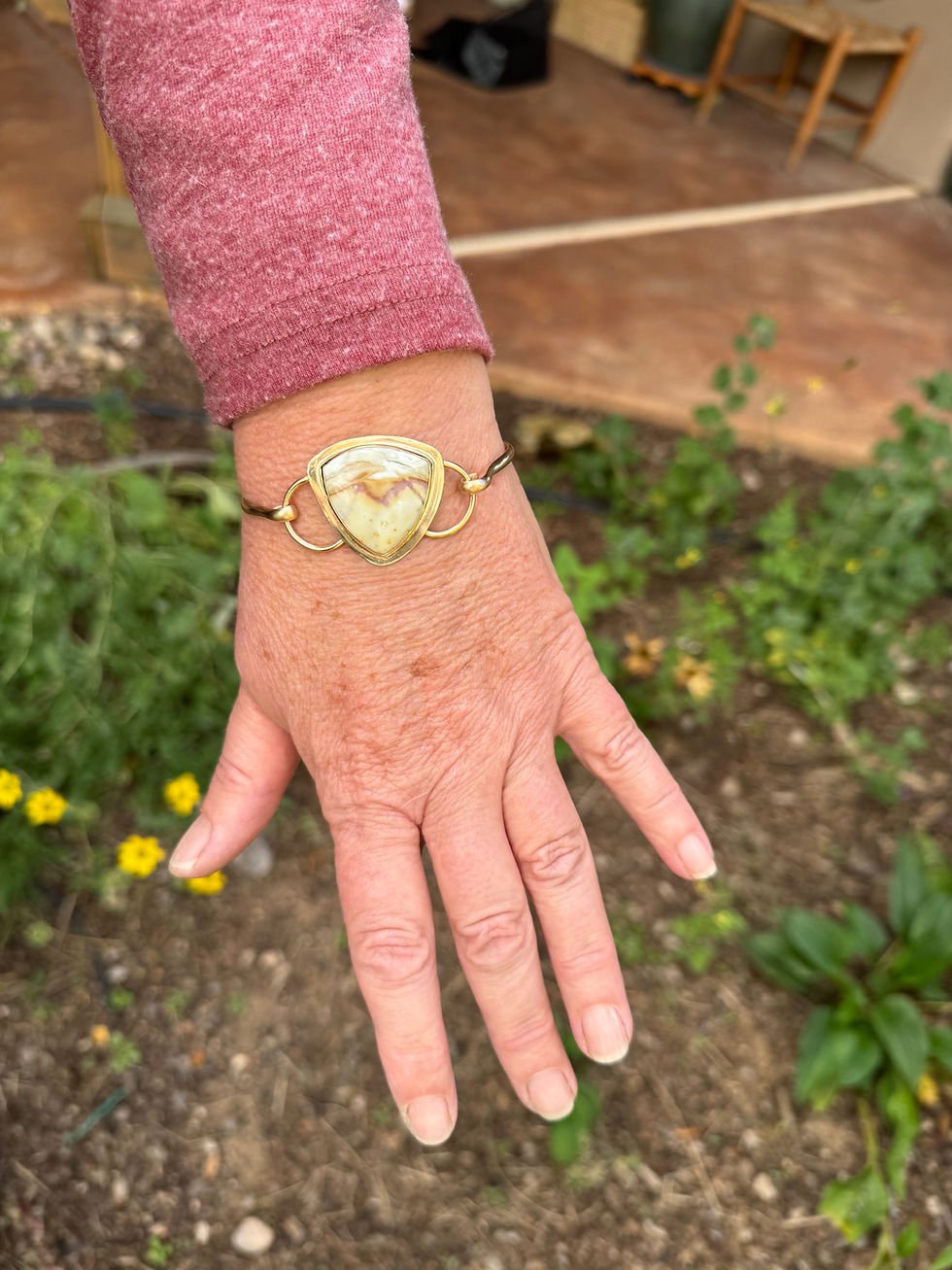 Thumbnail: Gold Dusk Hook Cuff