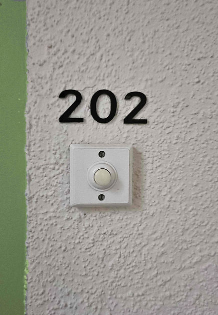 Workation Studio Jenatsch Davos - Eingang Studio Jenatsch 202