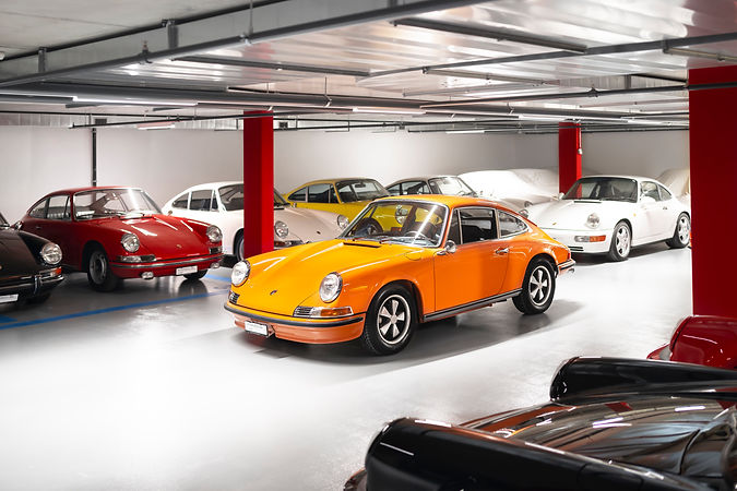911 2.2E Orange Signal.jpg