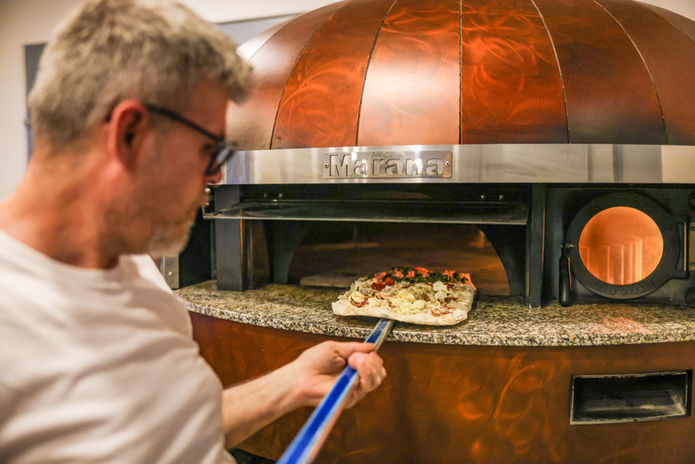 lucky-bregnano-pizza-44.jpeg