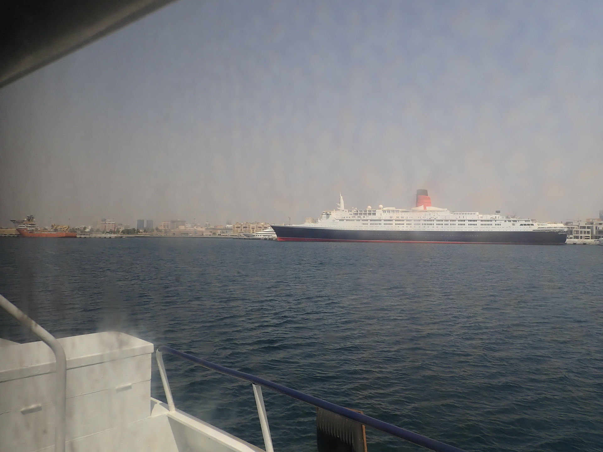 Sur le ferry vers Dubaï