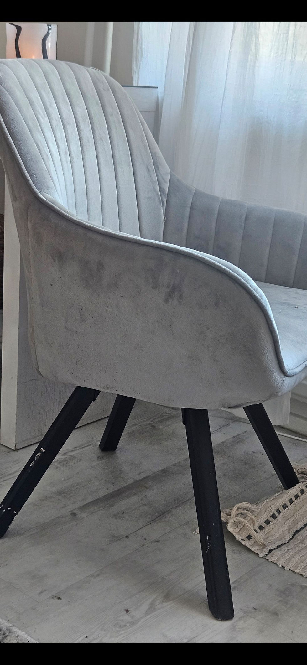 En lite märklig upplevelse - möbeln på Marketplace som fick dissen... IRL!!!