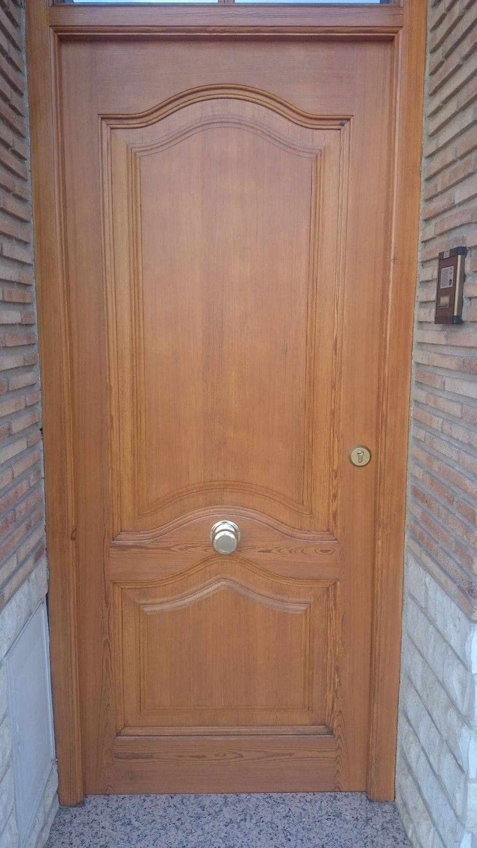 Puerta restaurada