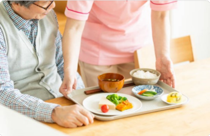不只是陪診送飯！社區券服務大揭秘：物理治療、認知訓練、家居改裝全包辦
