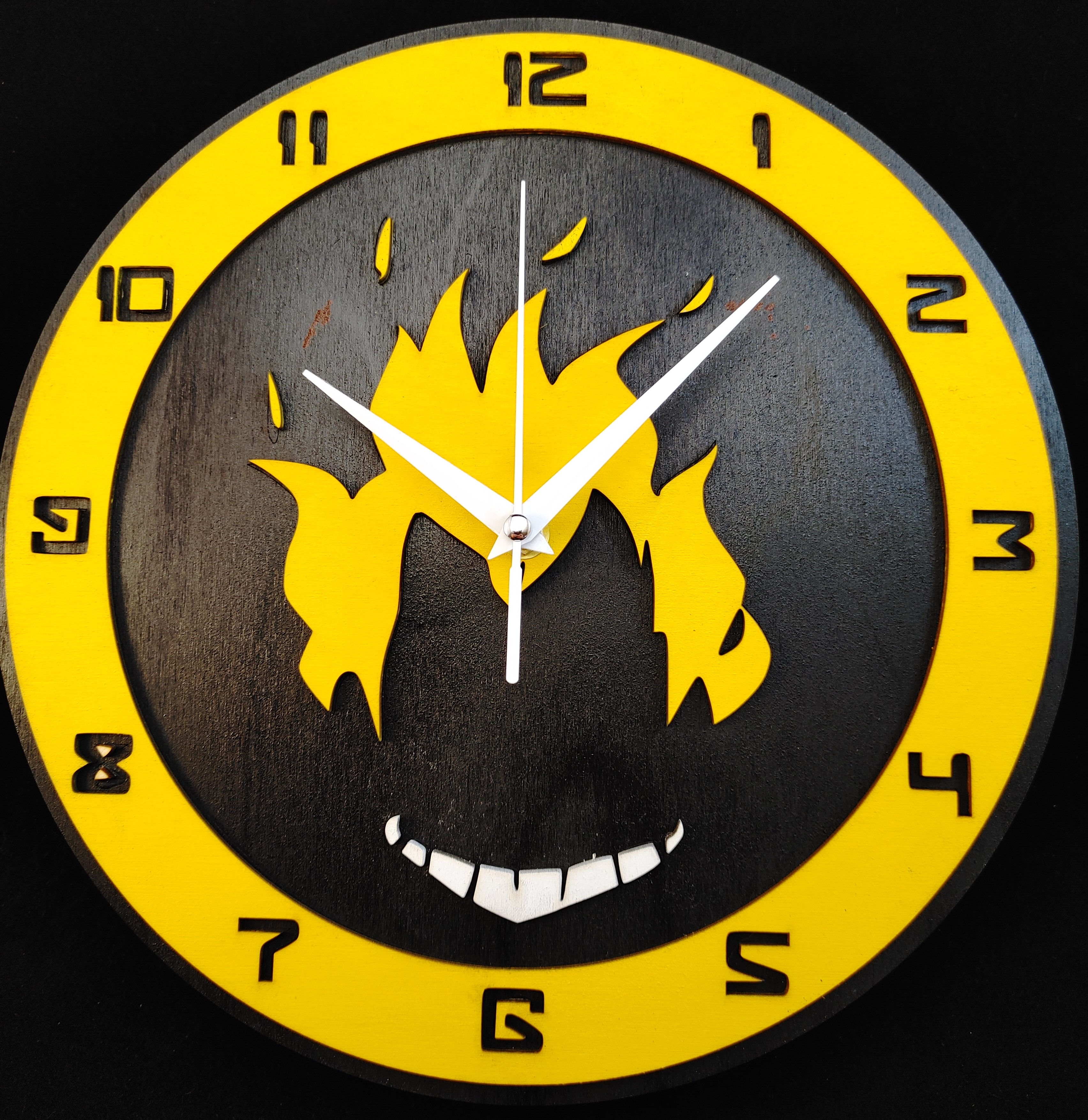 12" Junkrat Clock
