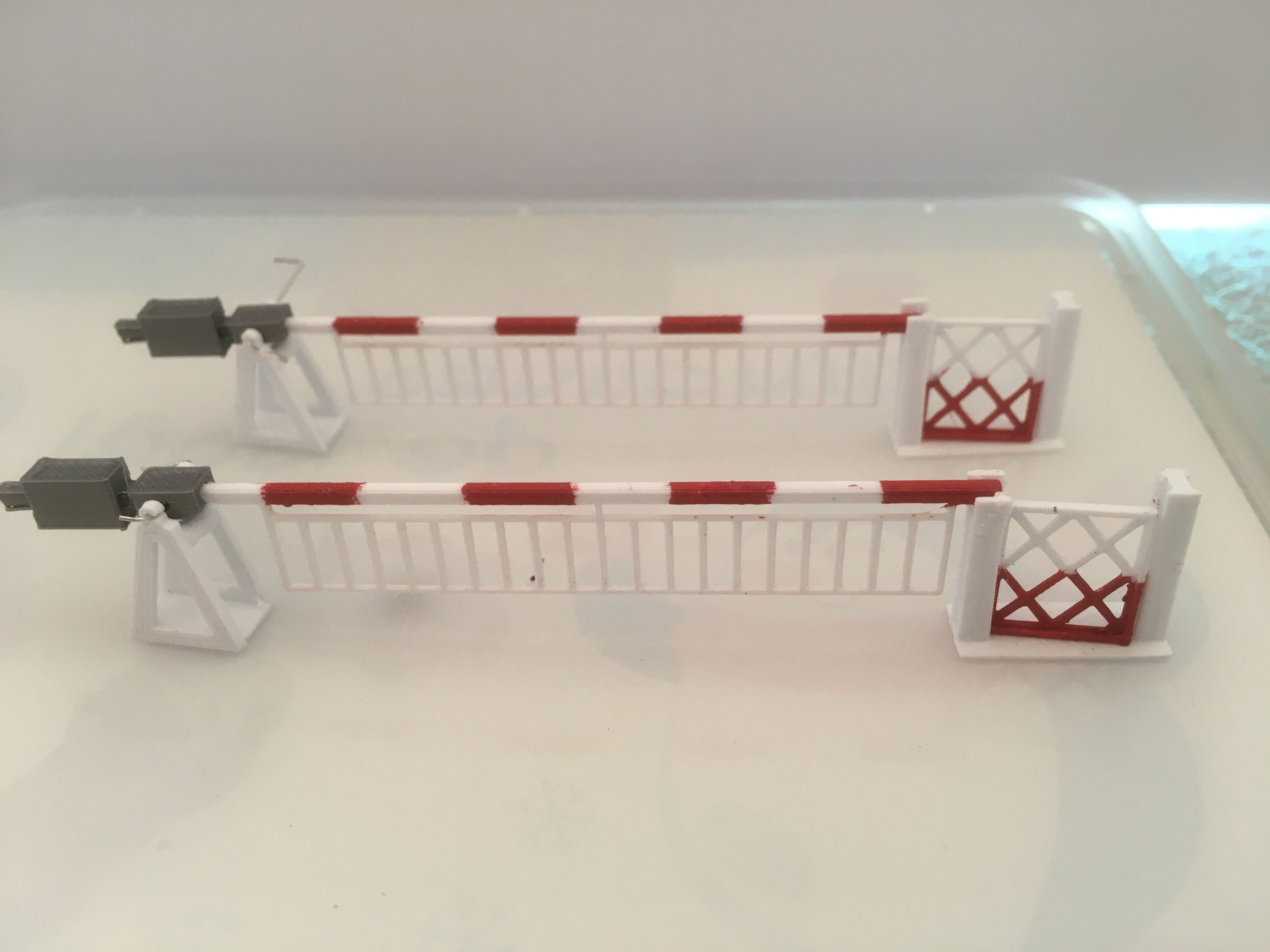 Ref 1006 - BARRIERES de PASSAGE A NIVEAU (Epoque III)HO 1/87.