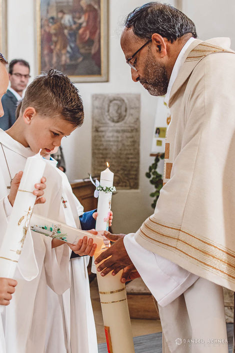 kommunionkerze feier festlichkeit daniel achner fotografie