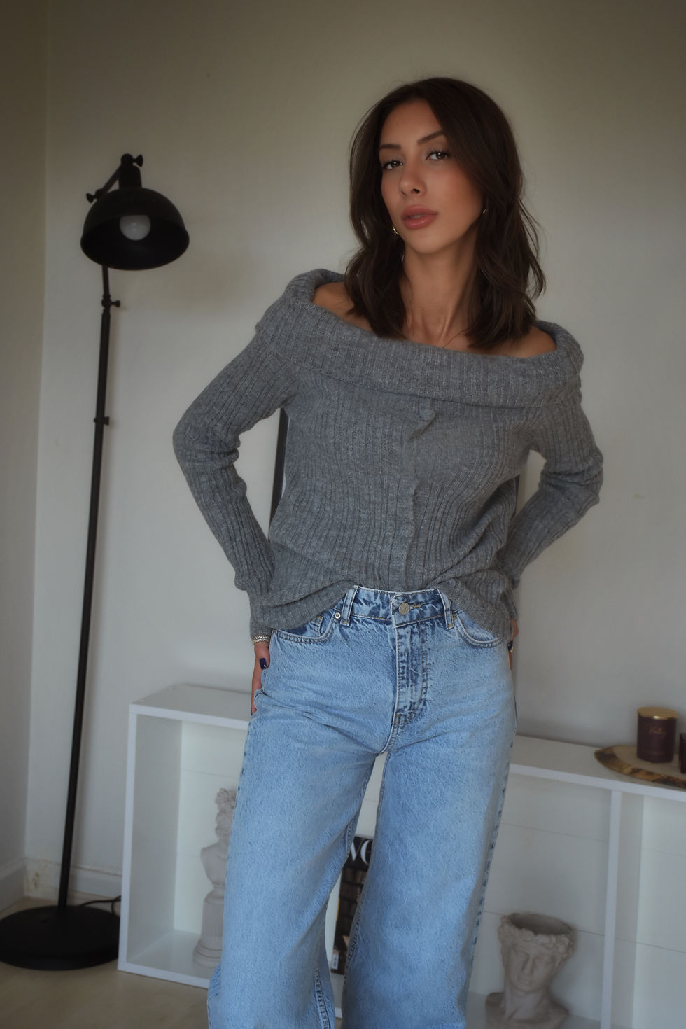 Küçük resim: Madonna Omuz Açık Kazak