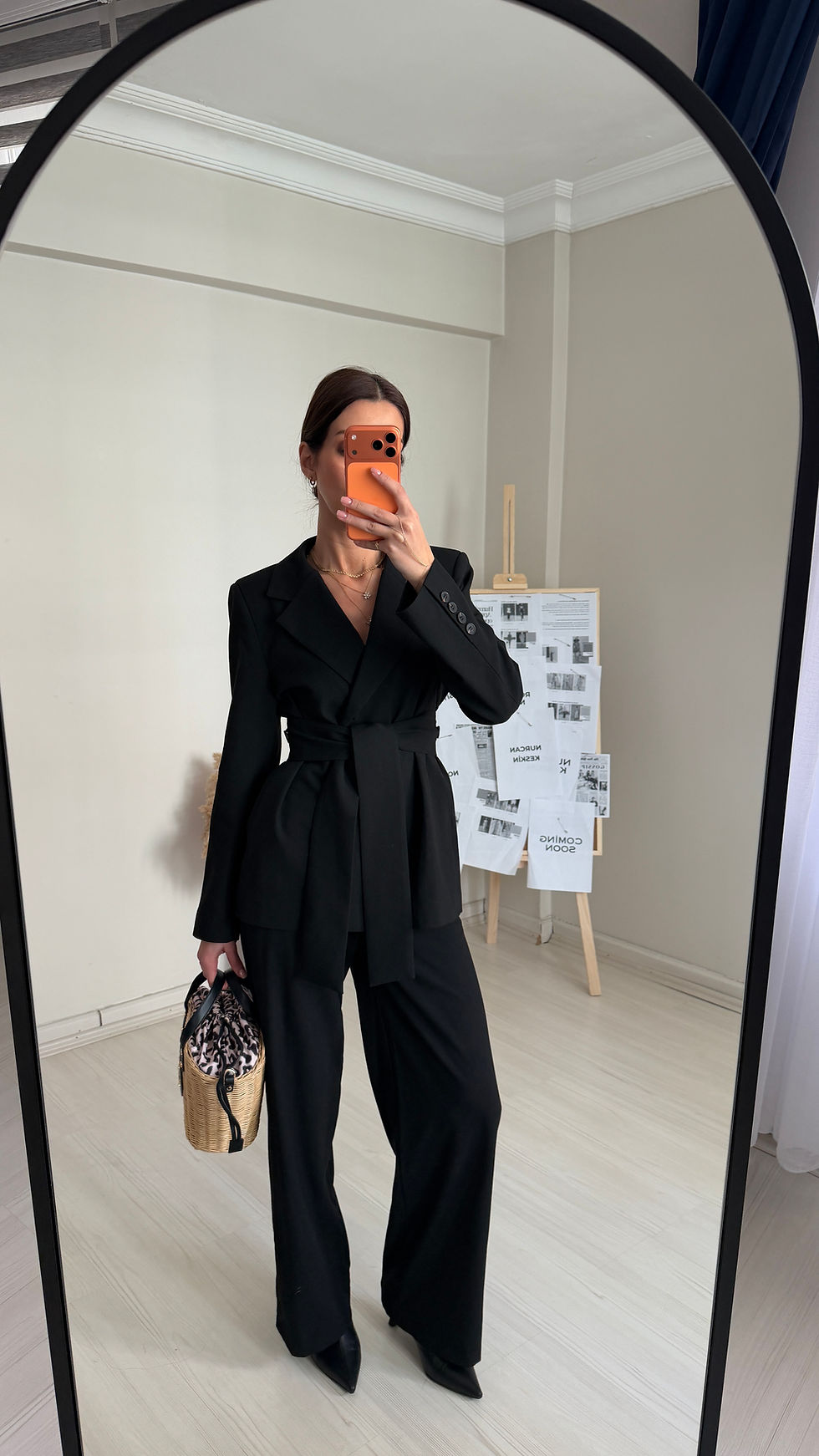 Küçük resim: Kemerli Blazer Takım 