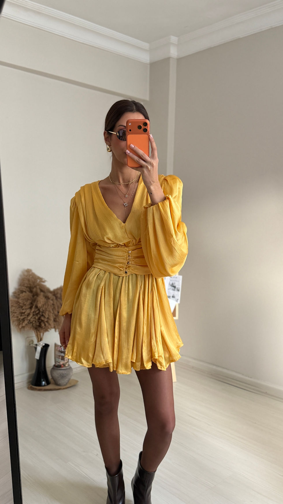 Küçük resim: Kemer Detaylı Tasarım Elbise