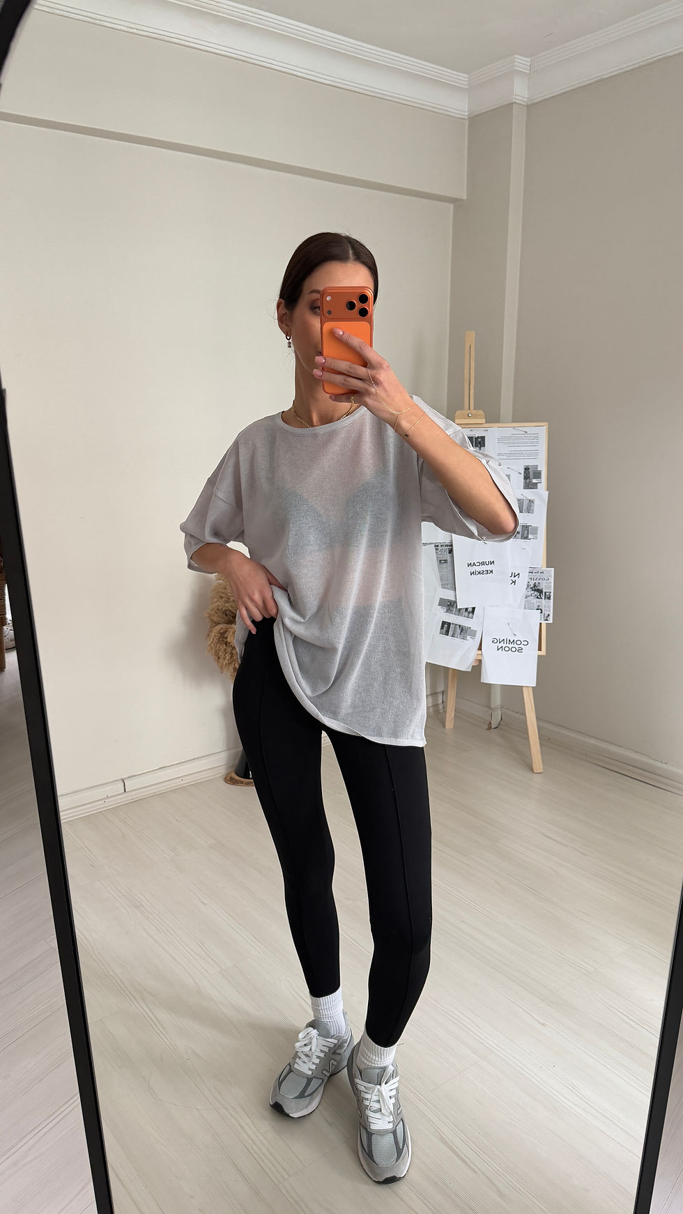 Küçük resim: Bisiklet Yaka Kısa Kol Transparan Bluz