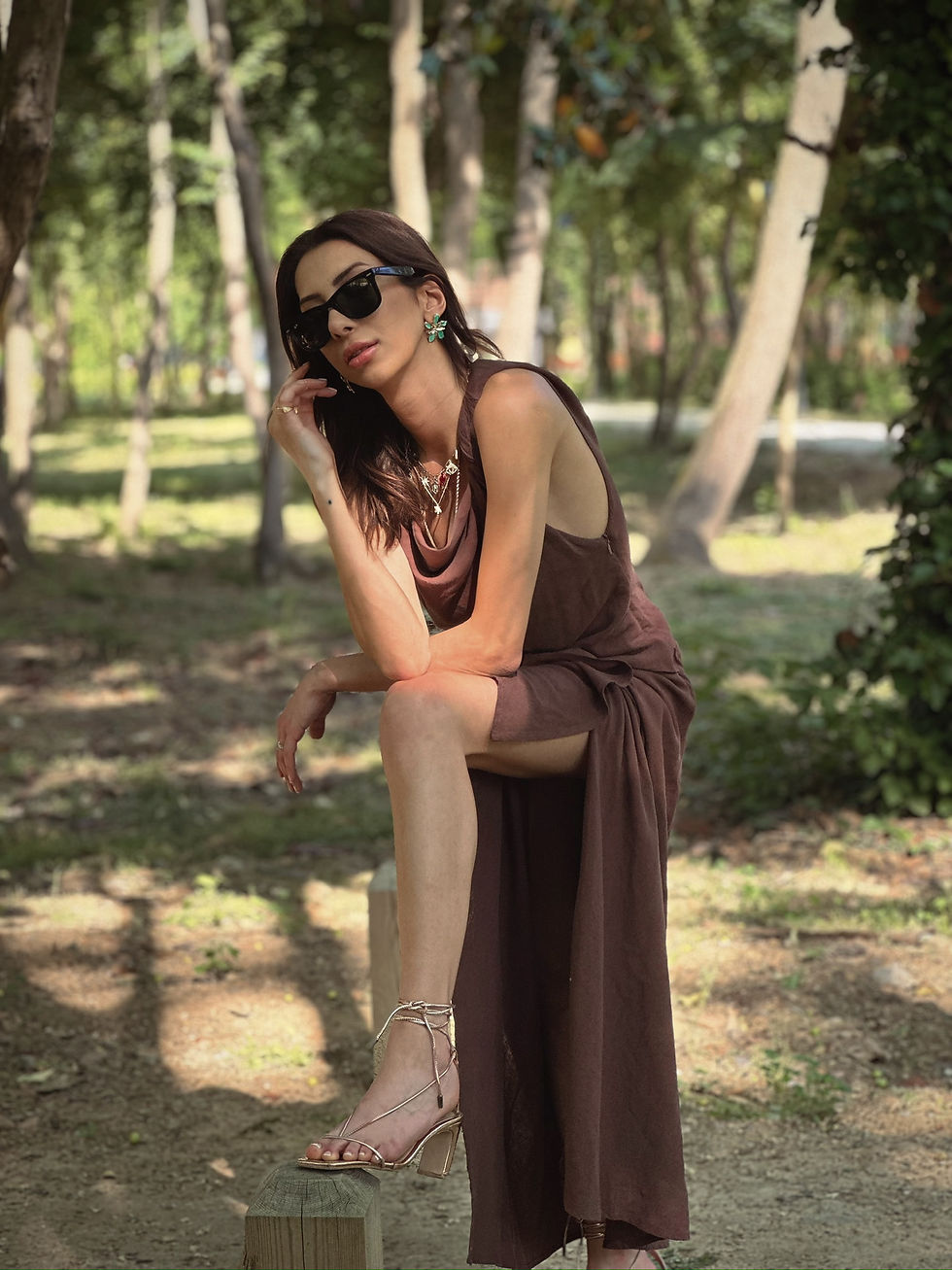 Küçük resim: Kahverengi Özel Tasarım Keten Elbise