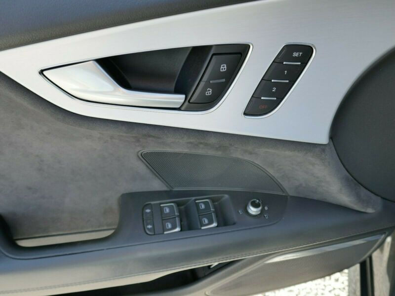 Miniatúra: AUDI A7 Competition 240kW RS sedadla