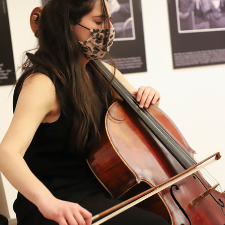 TAMAR SAGIV CELLIST  Czech Center Opening_print_41.jpg