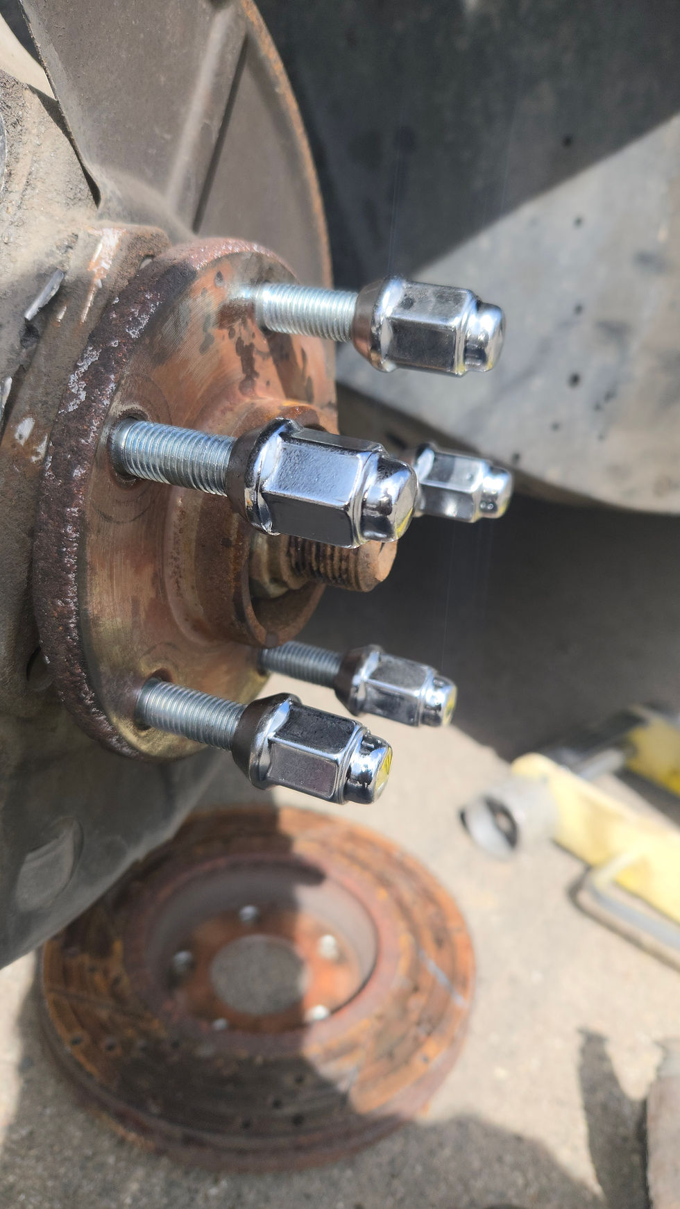 Lug Nuts & Studs