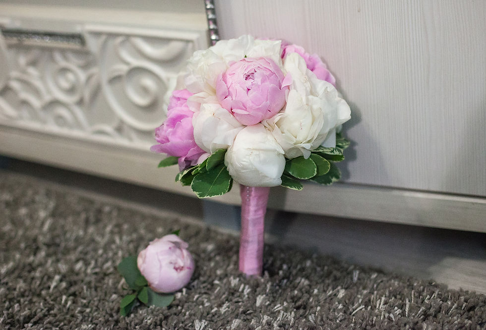 Миниатюра: свадебный букет из пионов